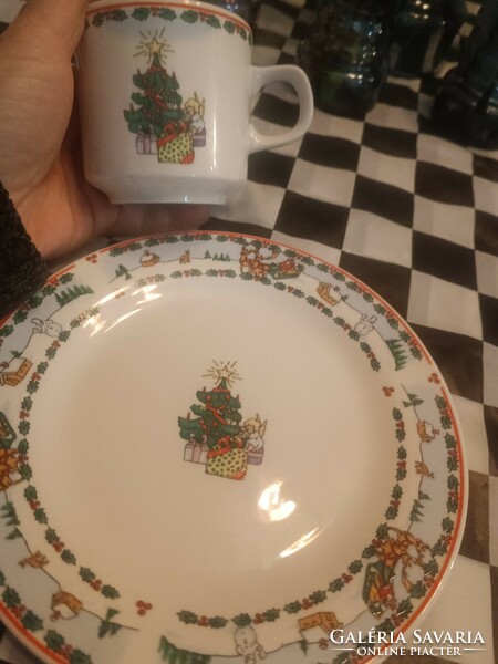 Festive porcelain set