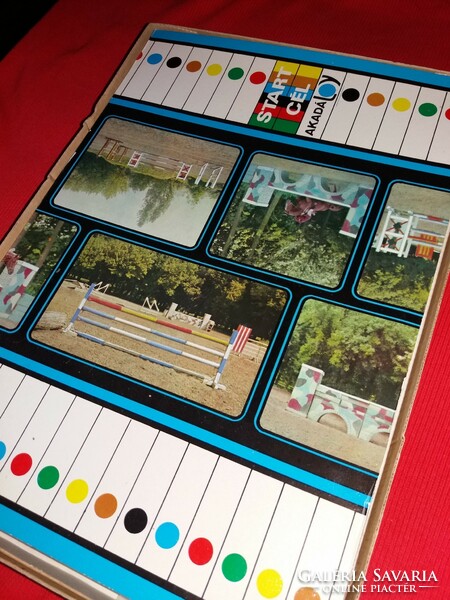 Retro horse racing board game plastolus trial edition, nice condition according to the pictures