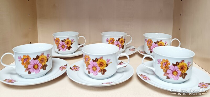 Lowland dahlia patterned cups with bottoms