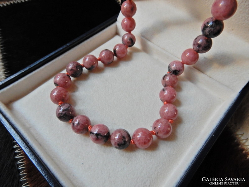 Old rhodonite mineral bead string, without clasp