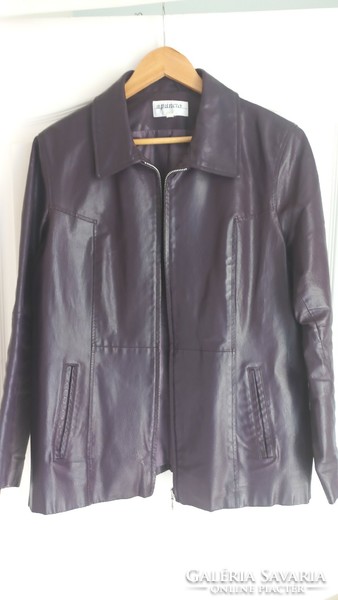 Cool, unique, purple leather jacket for size 42-44. I recommend it to all ages.
