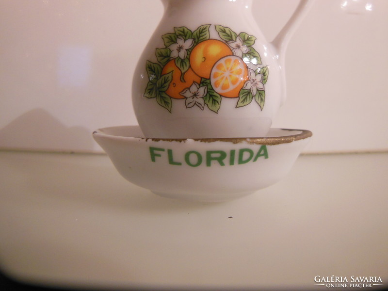 Miniature - Florida - 7 x 5 x 4.5 cm - old - porcelain - flawless
