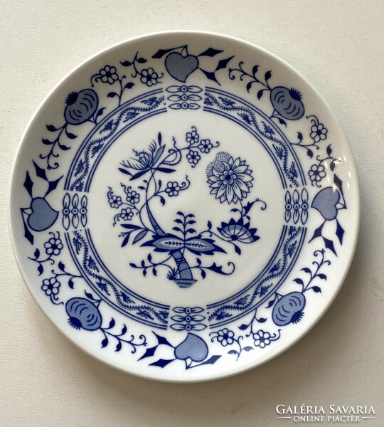 Czech porcelain cake plate with onion pattern 17.4 Cm