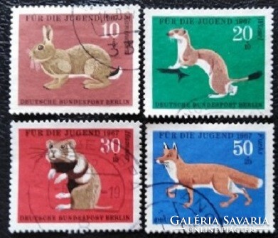 BB299-302p / Németország - Berlin 1967 Ifjúságért : Szőrmés állatok bélyegsor pecsételt