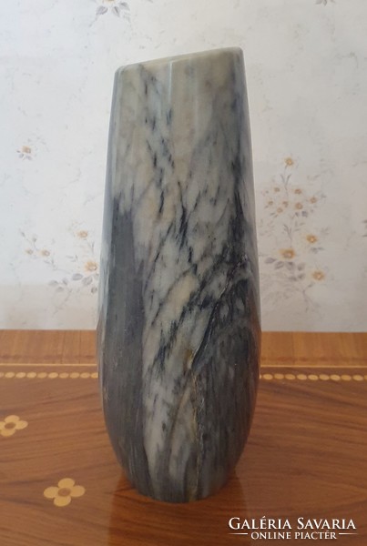 Márvány váza 26 cm
