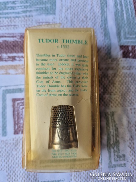 Tudor thimble thimble in original box