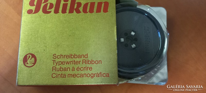 Pelikan írógépszalag 13 mm-es bontatlan csomag
