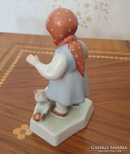 Zsolnay porcelain girl with a kitten