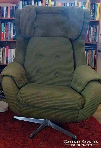 Up zavody Czechoslovak retro armchair!