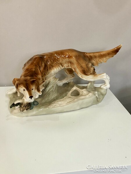 Nagy méretű vadászó kutya Royal Dux