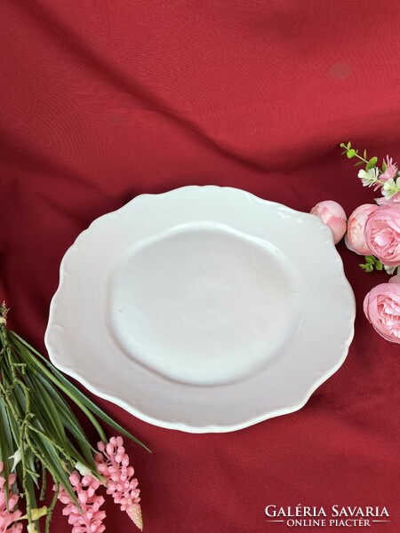 Porcelán kínáló pecsenyés  tányér nosztalgia darab