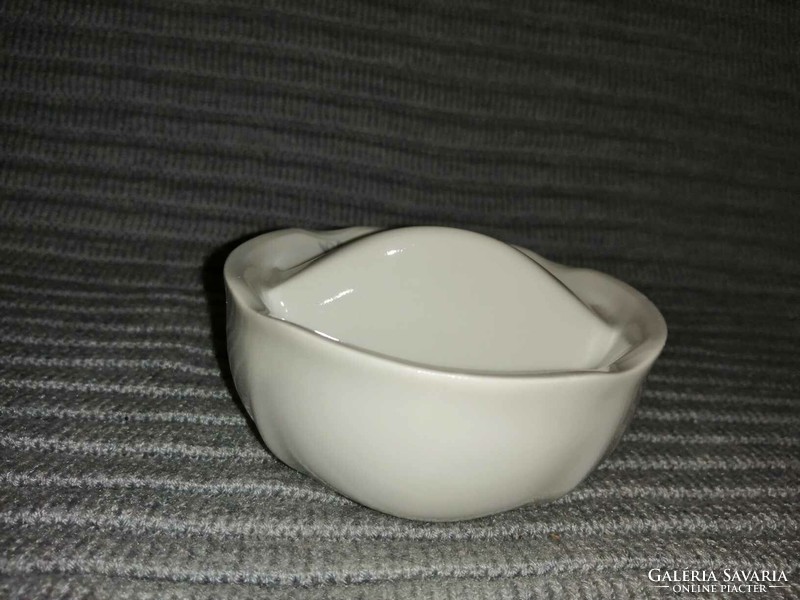 Asztali porcelán sótartó (A12)