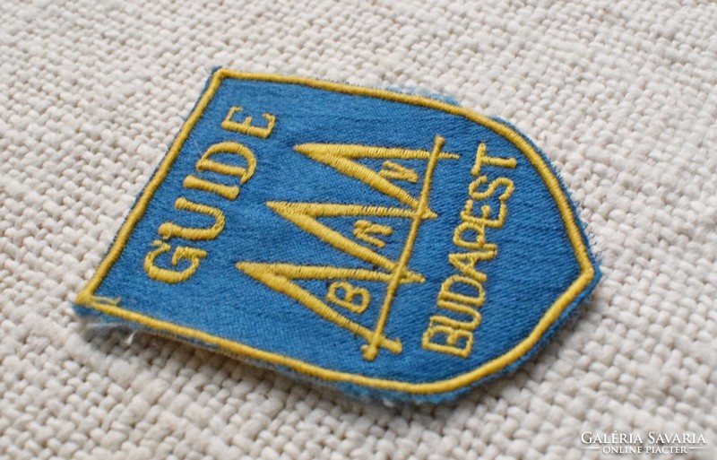 Guide bnv Budapest, embroidered patch 6.1 x 4.5 cm tourism