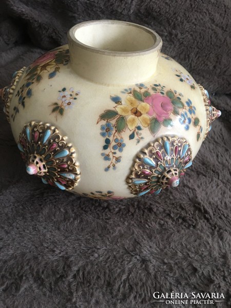 A special vase from Antique Zsolnay