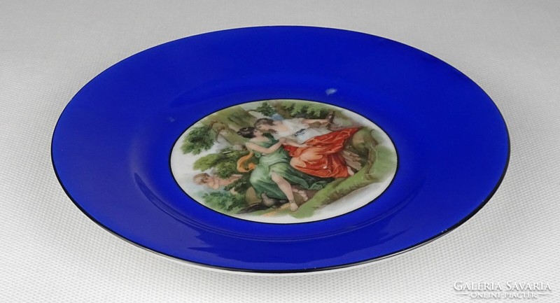 1Q879 old blue vicroria porcelain plate with cupid decoration 16.3 Cm