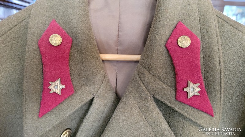 Katonai kabát, zubbony