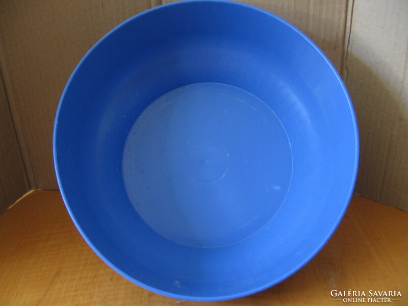 Blue ribbed plastic bowl 26 cm