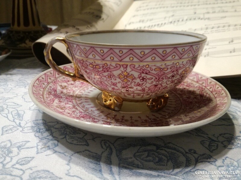 Fabulous hand-painted tea cup and base - 1800s - art&decoration