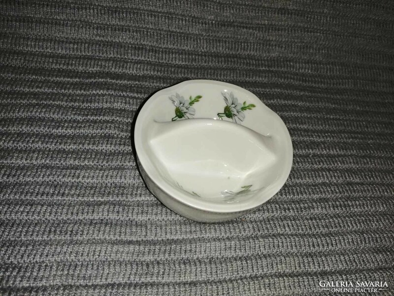 Asztali porcelán sótartó (A12)