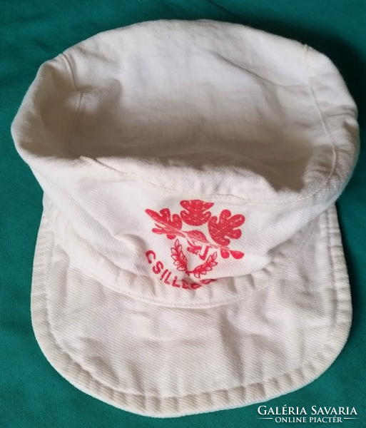 Gyűjteménybe! ! Kis nyári gyermek sapka, kalap, a Csillebérci  úttörőtábor logójával ,Kisz ÉT