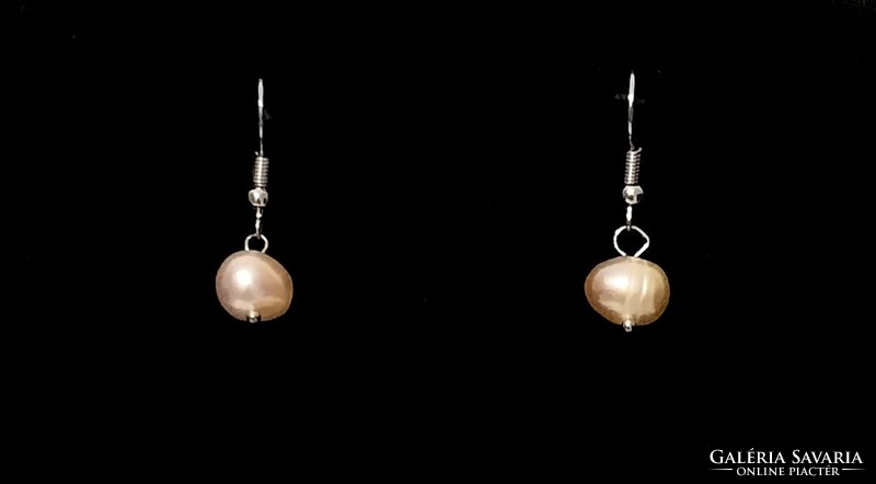 Cultured pearl set cream color!