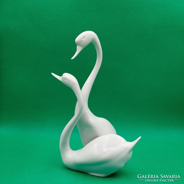 Porcelain figure of a pair of swans from Herend