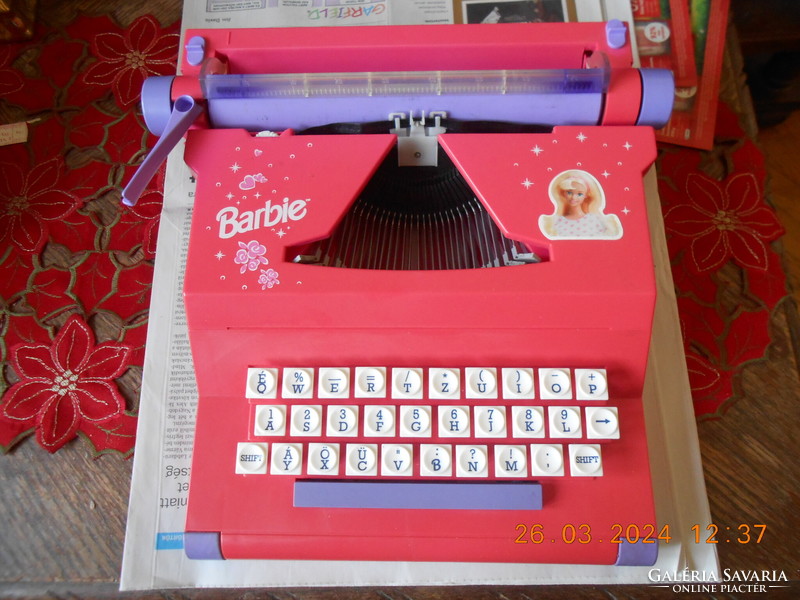 Barbie írógép dobozában 1996-os