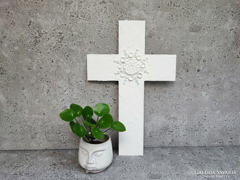 Pilipart, Nagy Fehér kézműves falra akasztható kereszt, 37x24 cm
