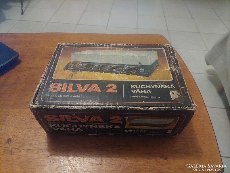 Retro silva 2 kitchen scales in a box