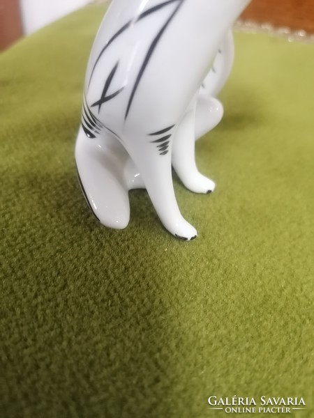 Retro Raven House porcelain cat in art deco style