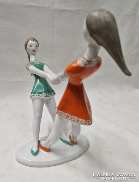 Hollóháza art deco style porcelain spinning or spinning girls in perfect condition 19 cm.