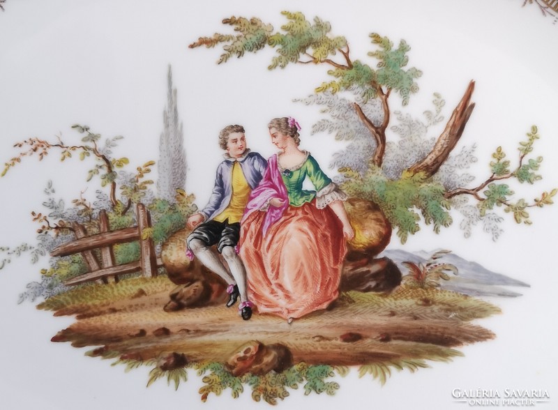 Decorative plate from Meissen. Large, hand-painted, 19th century.