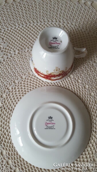 Beautiful English Queen Anne bone china tea cup + saucer