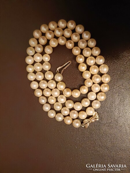 14 carat white gold necklace with real pearls