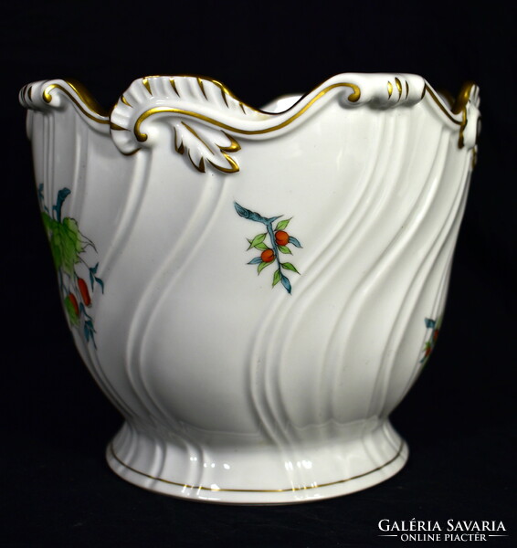 Mesmerizing Hecsedli - rosehip pattern Herend porcelain bowl!