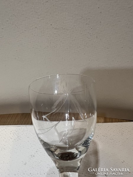 Kristály boros pohár, 10 cm-es nagyságú alkotás. Bohémia. 4501
