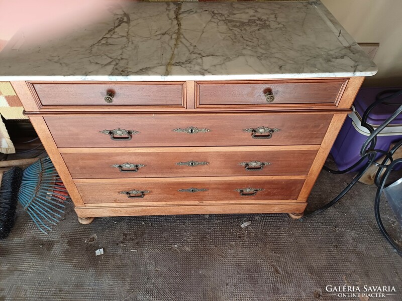 Empir chest of drawers with 4 drawers and marble tiles that broke during transport.