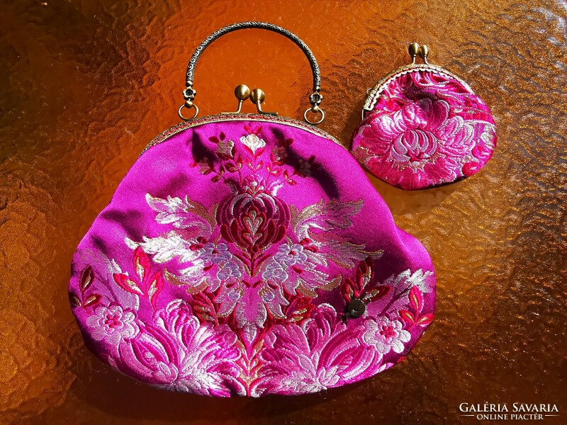 Embroidered casual bag with wallet