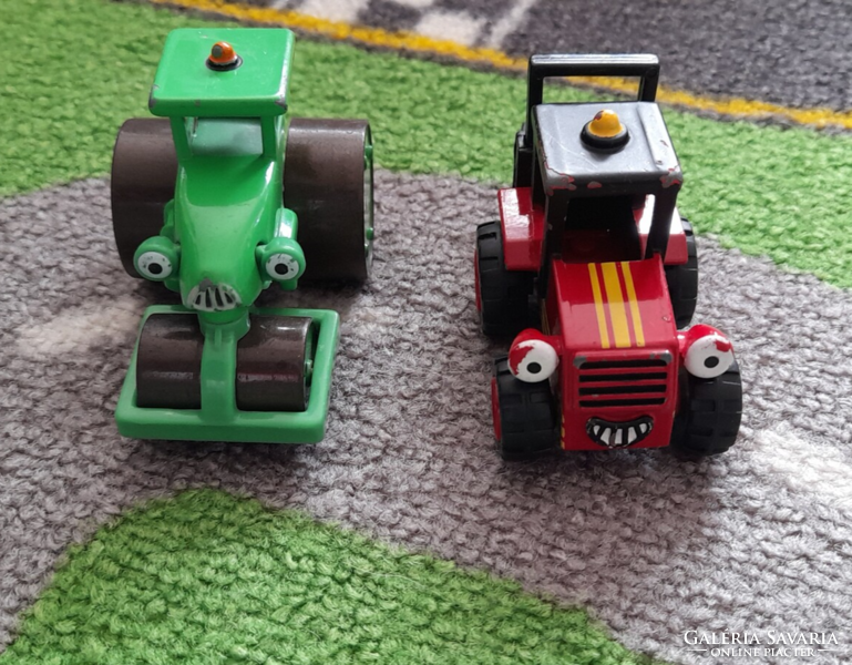Master Bob: guri is the road roller and sumsy is the forklift