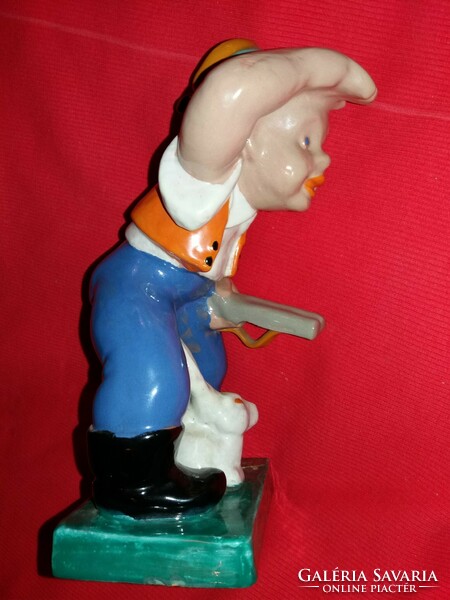 Antique extremely rare hop brothers ceramic figurine the sharp-eyed hunter 24 x 16 cm according to pictures