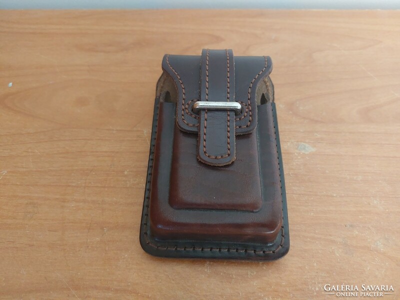 (K) leather cigarette holder