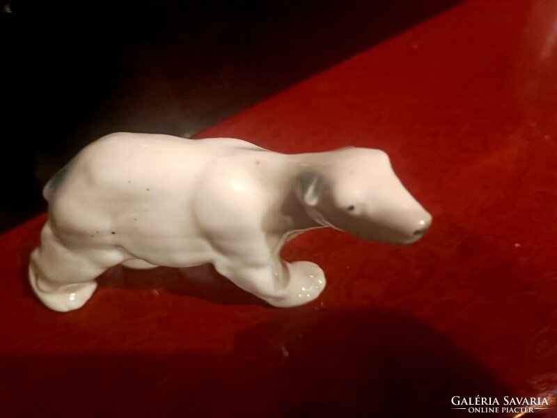 Porcelain polar bear