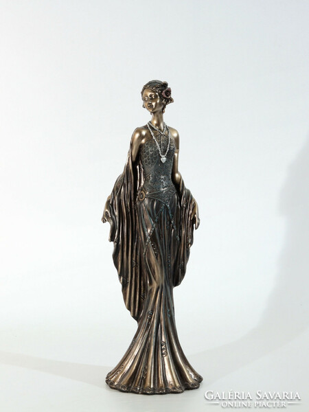 30cm Art deco stílusú női figura szobor