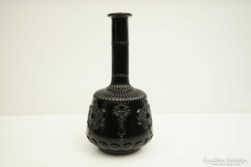 Gyönyörű Fekete Üveg Váza / Retró váza / Vintage stílusú
