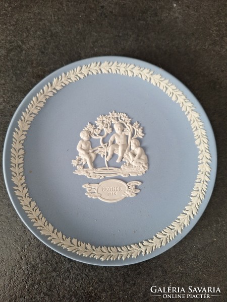 Wedgwood Mother's Day decorative bowl 1986