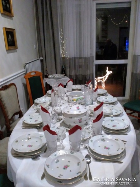 Twelve-person Herend Eton pattern tableware + tea set + appetizer menu!