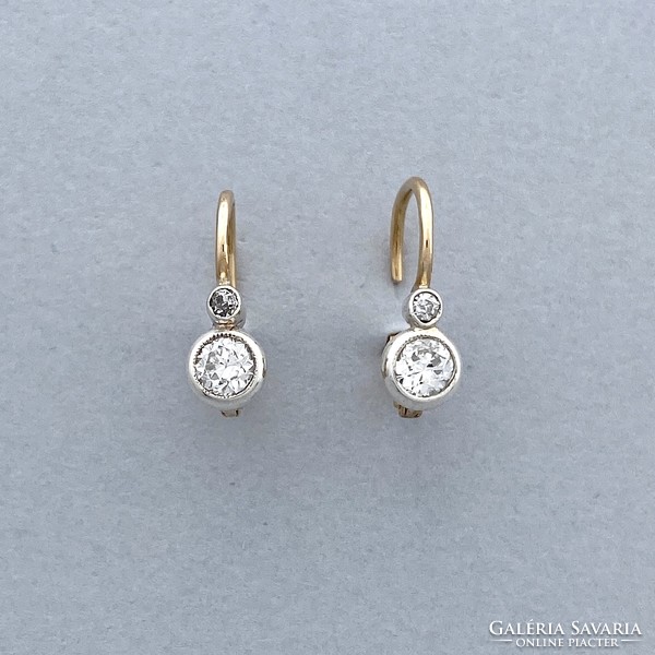 14K old gold buton earrings with diamonds approx.0.45Ct.