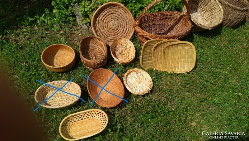 Retro, vintage 8-piece wicker bread basket collection