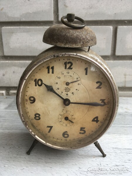 Nagyon régi, mechanikus Junghans csörgő óra, vekker