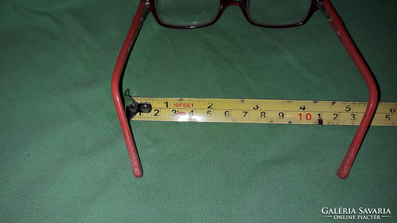 Minőségi üveglencsés női szemüveg kb. 1,5 -s a képek szerint 1.